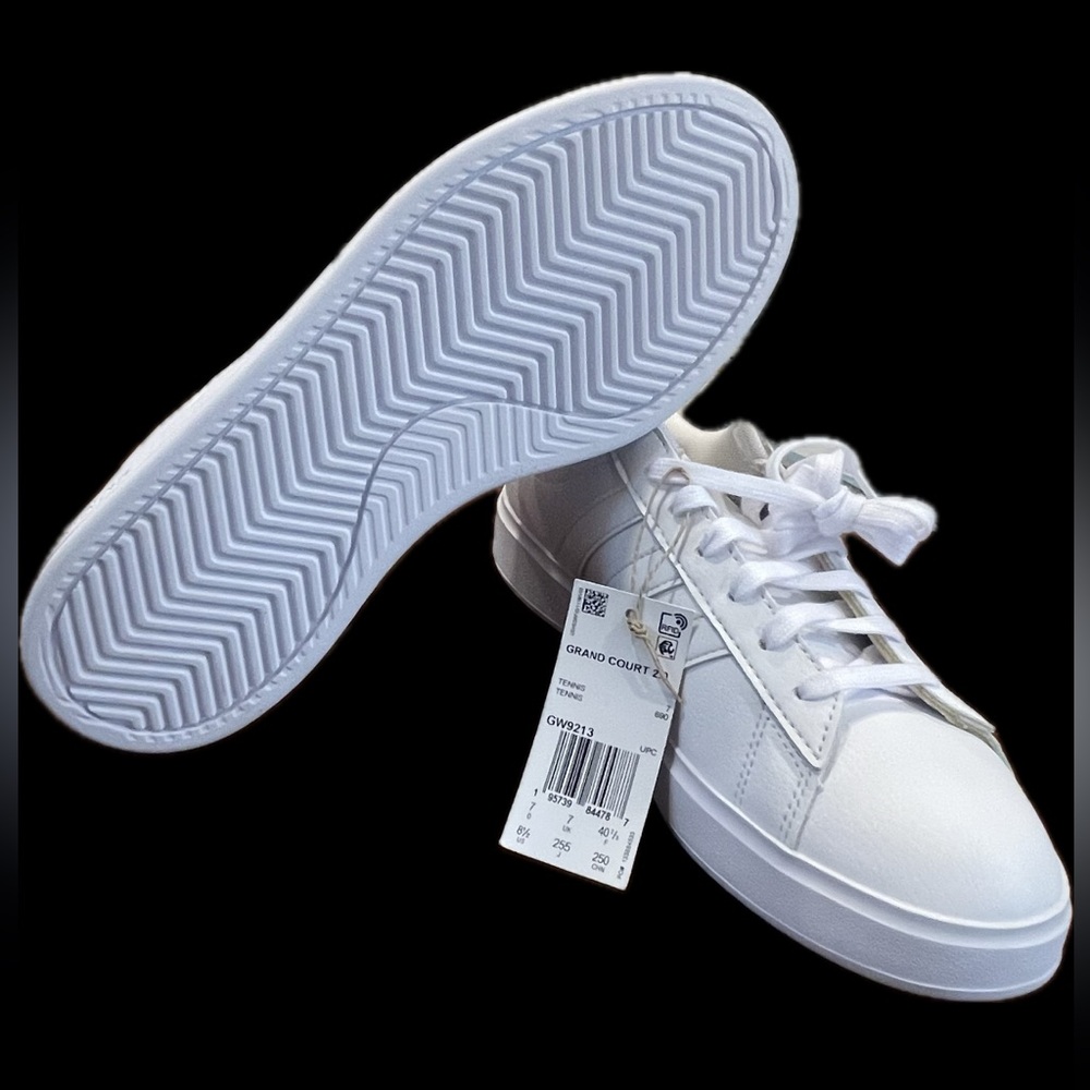 Adidas White Tennis shoes